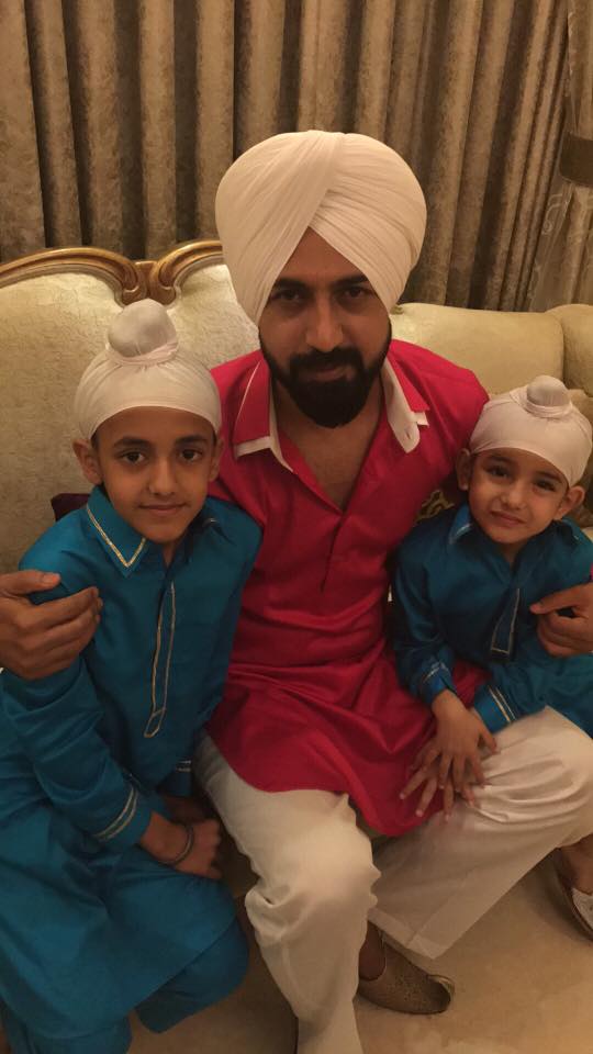 Gippy Grewal with family