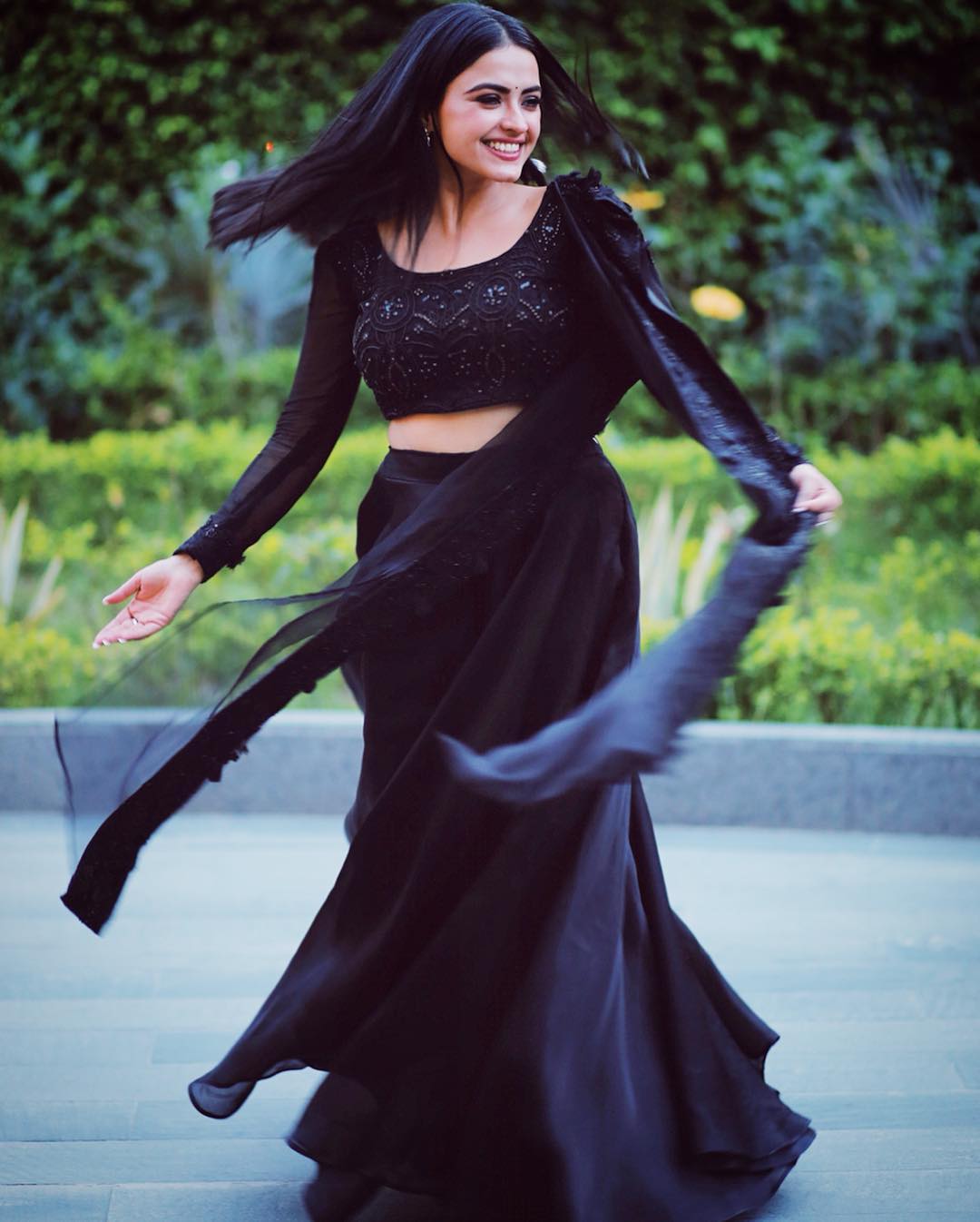 Simi Chahal in Black Suit