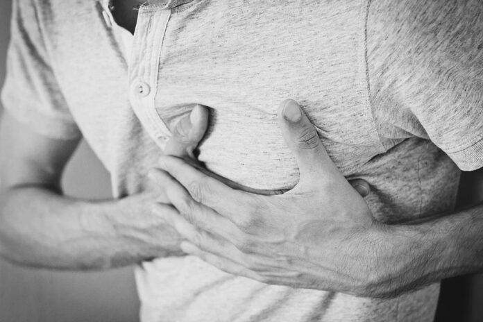 5 Signs Of Heart Attack You Should Never Ignore