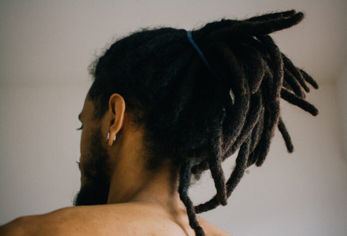 How to Maintain Dreadlocks as They Grow