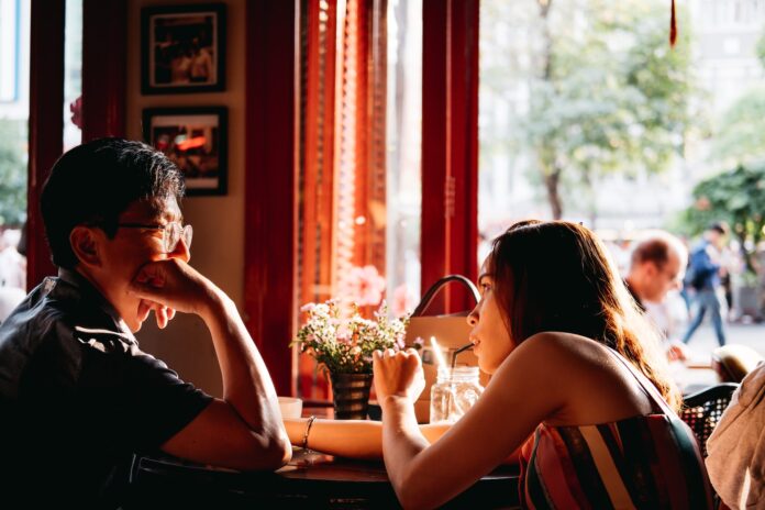 7 Questions To Ask A Girl On The First Date